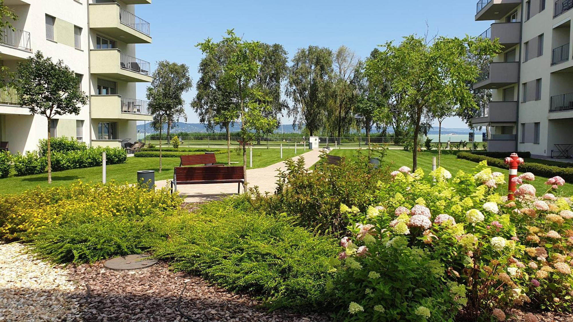 Lelle Resort B21 Balatonlelle Exterior photo